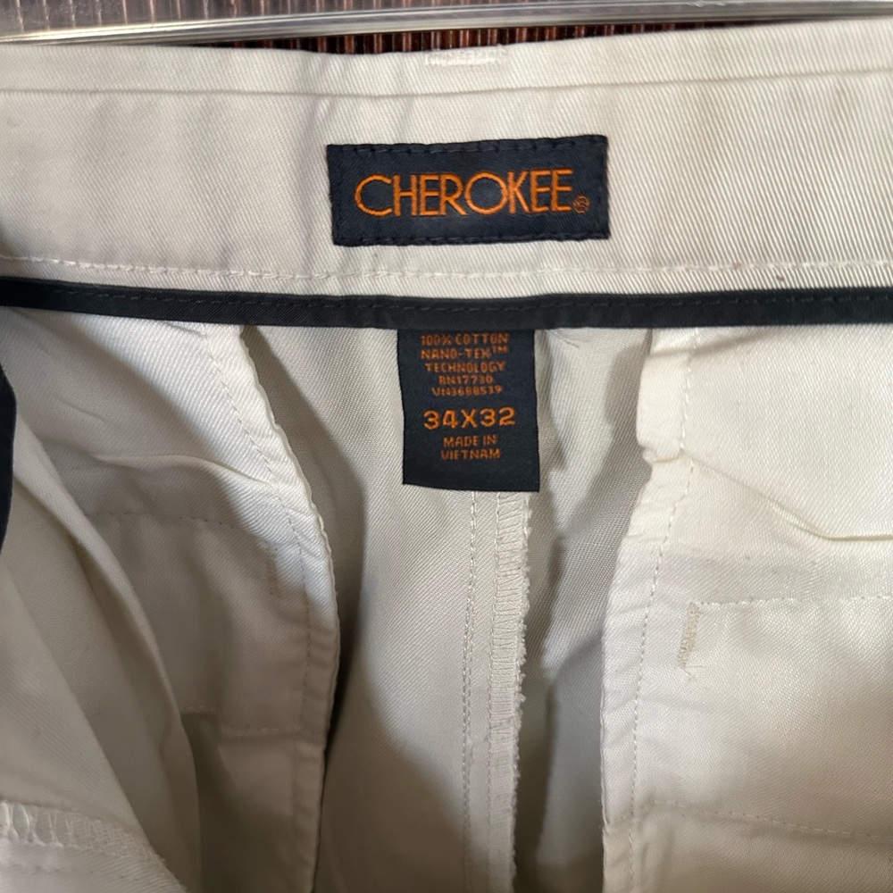 Men’s Cherokee Creme/Beige Pants - 34” waist x 32” length. - Picture 5 of 7